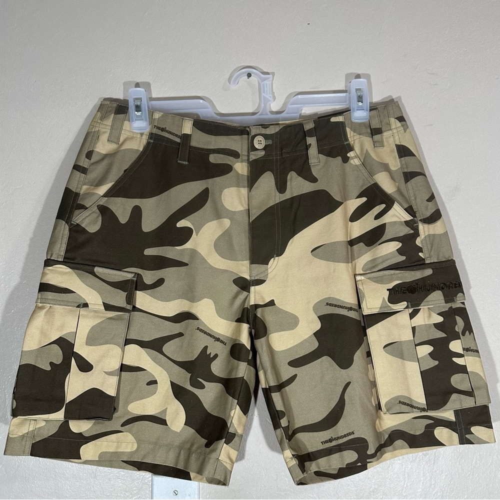Mens Like New The Hundreds Dryland Camo Cargo Shorts Size Large